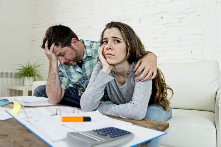 An image of Wife Declare Bankruptcy With The Husband
